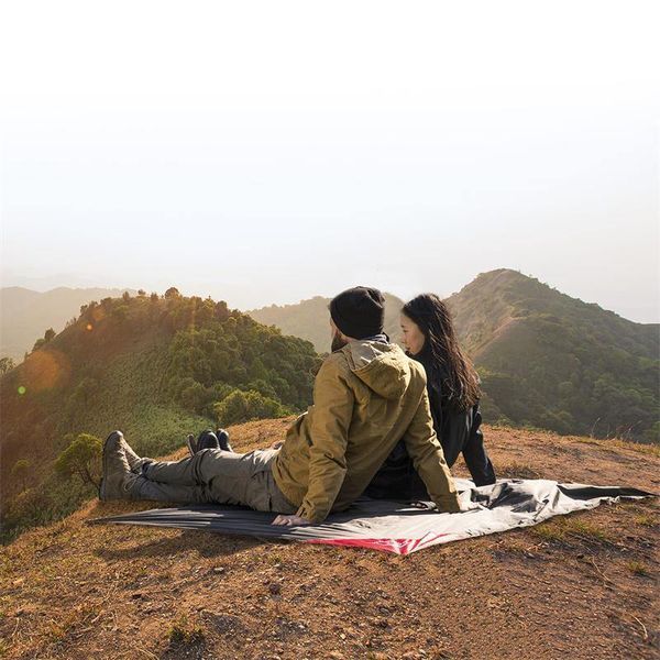 Килимок для пікніка водостійкий надлегкий Naturehike Moisture Picnic Mat NH17D050-B, 145x200 см, чорний